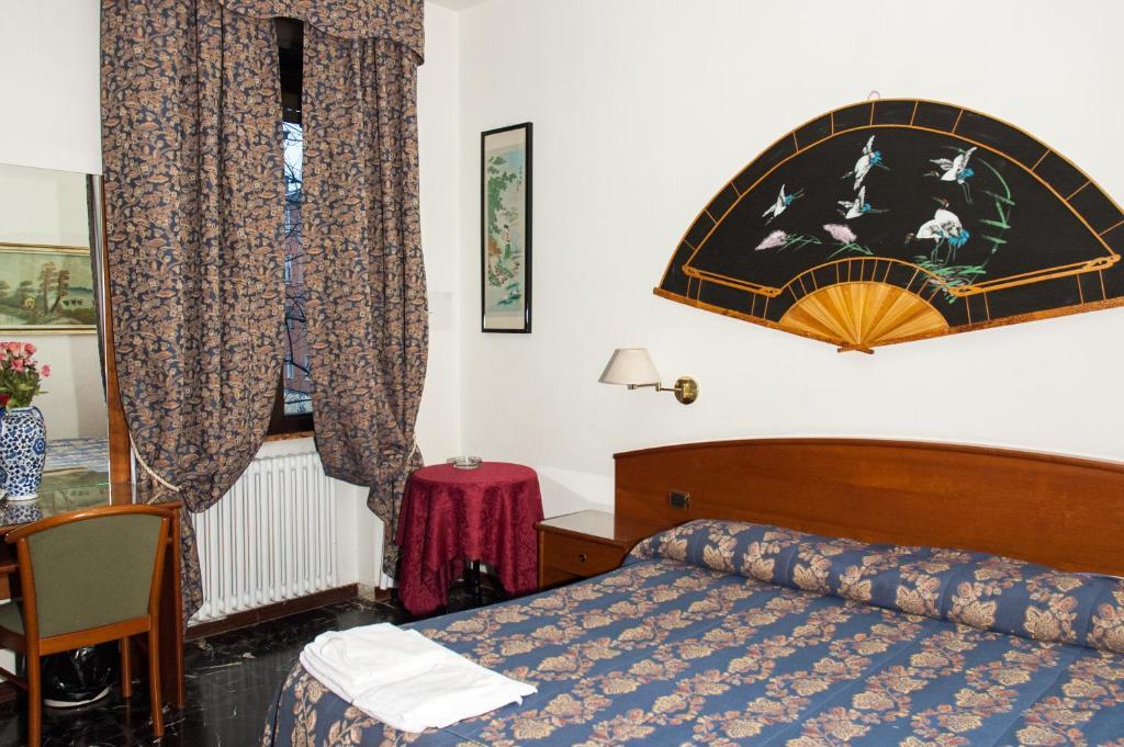 Vip Hotel Piacenza Exterior foto