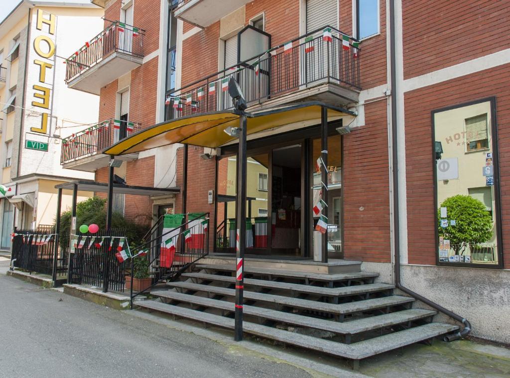 Vip Hotel Piacenza Exterior foto